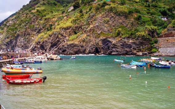 From Montecatini: Private Cinque Terre Tour with Pisa