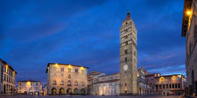 Pistoia by night : éclairage des monuments